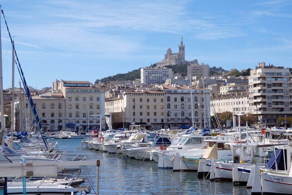 Location de minibus avec chauffeur à Marseille